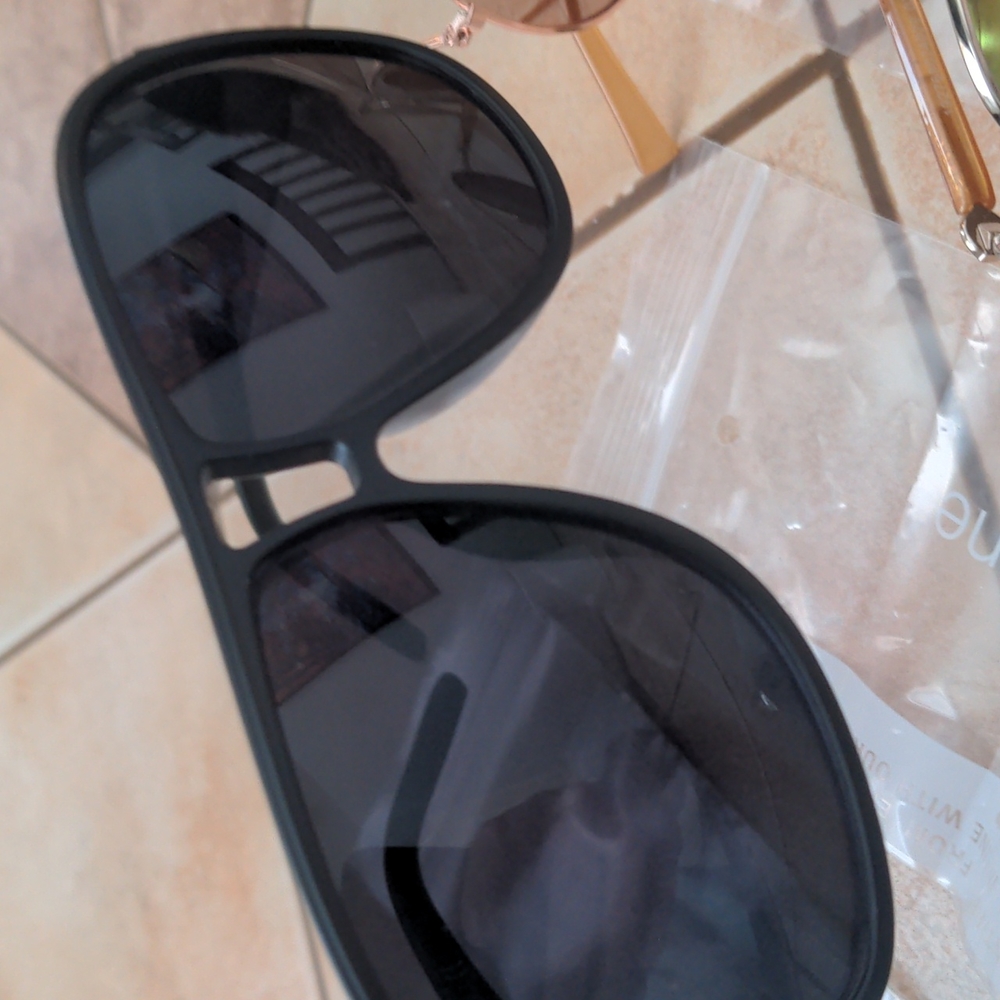 3 Glasses Bundle - image 7